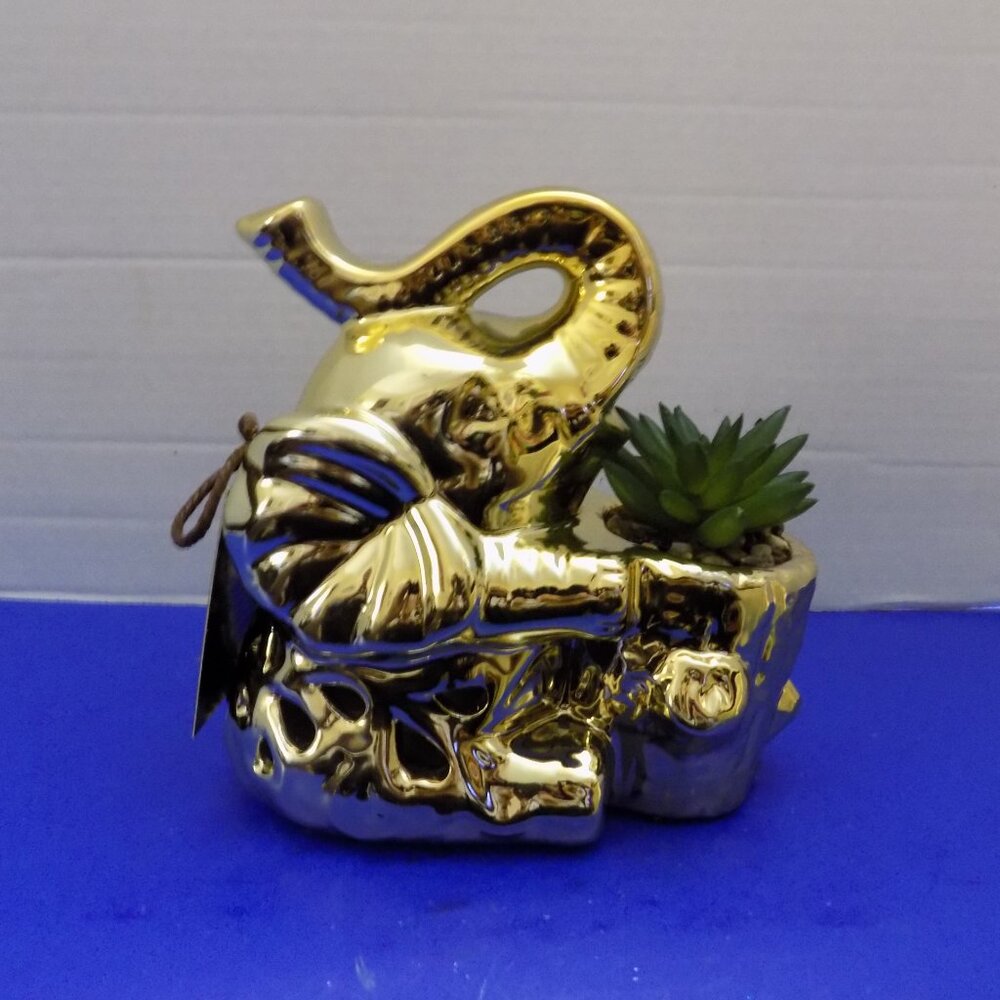 NEW GC Home Decor Elephant Figurine Faux Plant Potpourri Holder